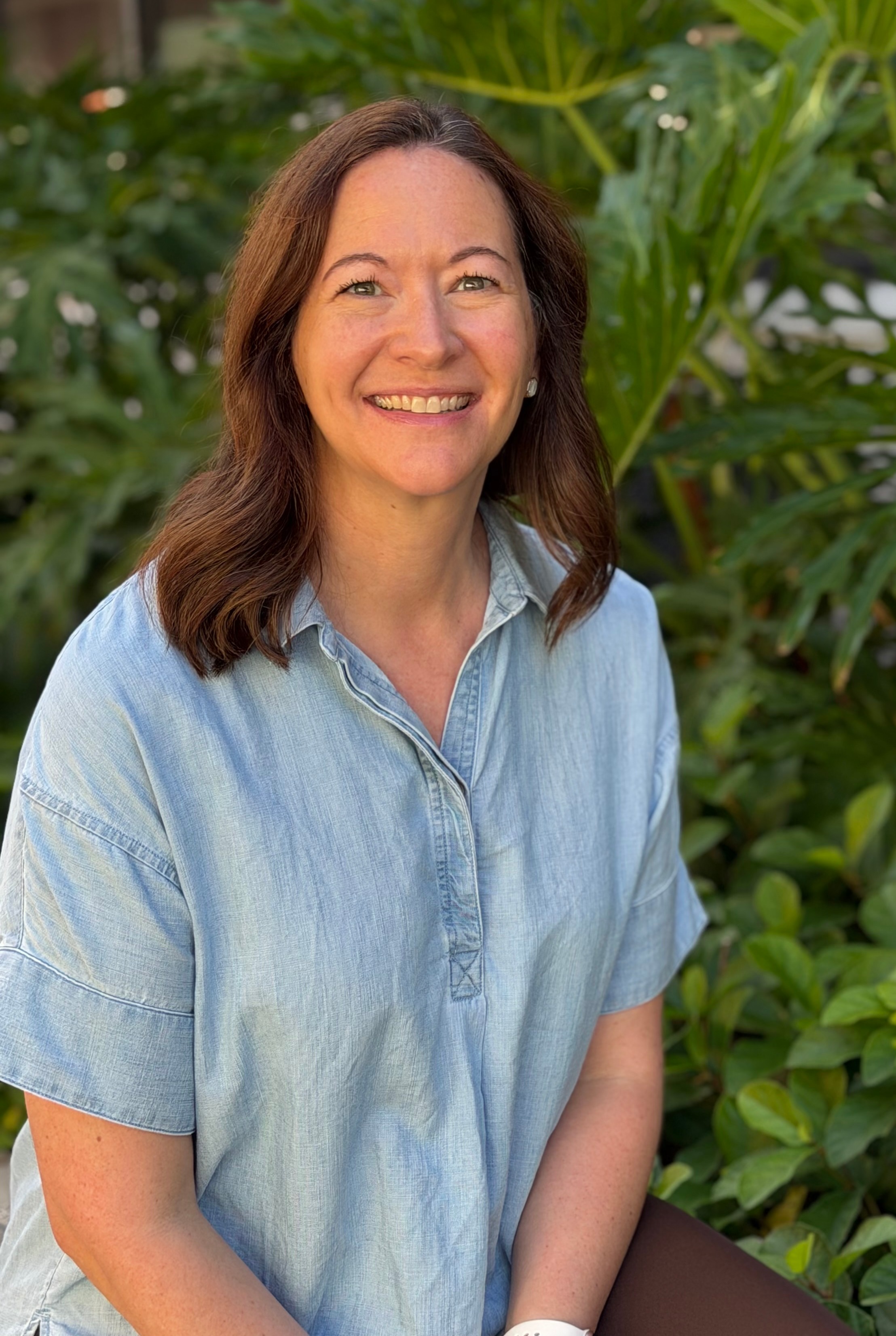 Headshot of Julie a physical therapist at Bloom For All Physical Therapy